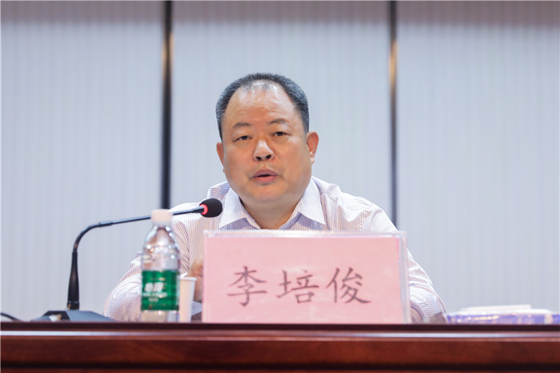 1597117734265051582.png 省教育厅二级巡视员、学生处处长李培俊出席总结会并讲话4_副本.png